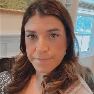 Meet your Posher, Stefanie